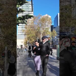 Melbourne Australia, City of Love #walkingtour #citywalk