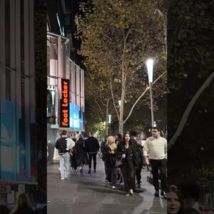 Melbourne Australia #walkingtour #citywalk