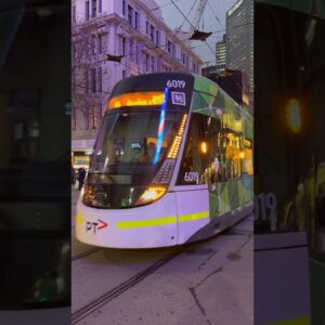 Melbourne Australia Trams #walkingtour #citywalk #walkthrough