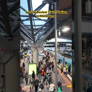 Melbourne’s Second Busiest Train Station - Southern Cross Station #walkthrough #citywalk