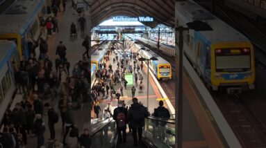 Travel Melbourne Walks, Southern Cross Station #citywalk #melbourne #australia