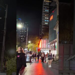 Walking in the City of Melbourne at Night #melbourne #australia #shorts